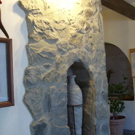 La Casa Nel Bosco Pensión La Spezia