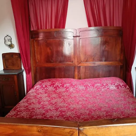 Affittacamere La Casa Nel Bosco *